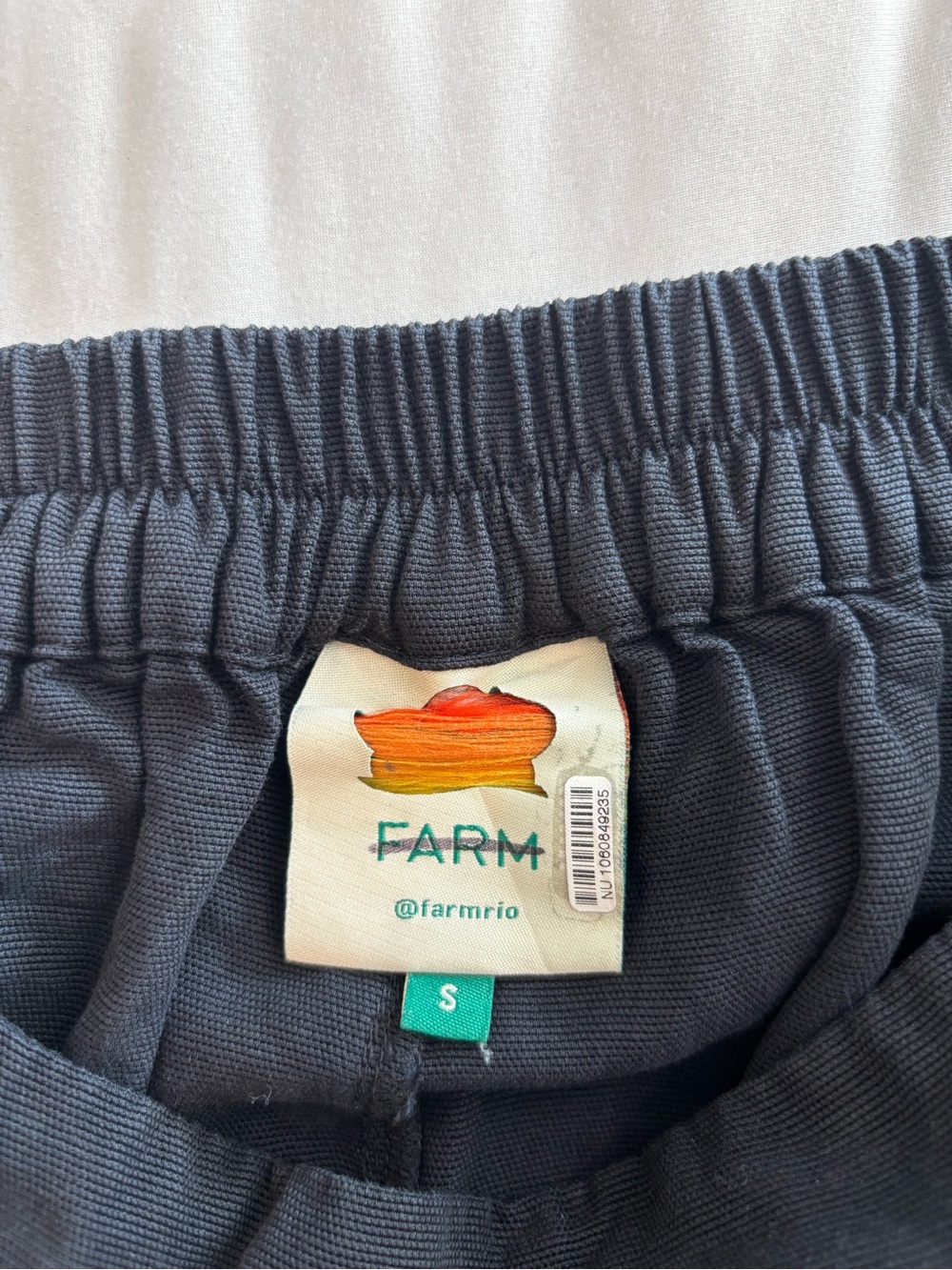 Farm Rio Pleated Wide-Leg Button Black Pants - Size Small - CURRENT ON WEBSITE - Picture 4 of 4